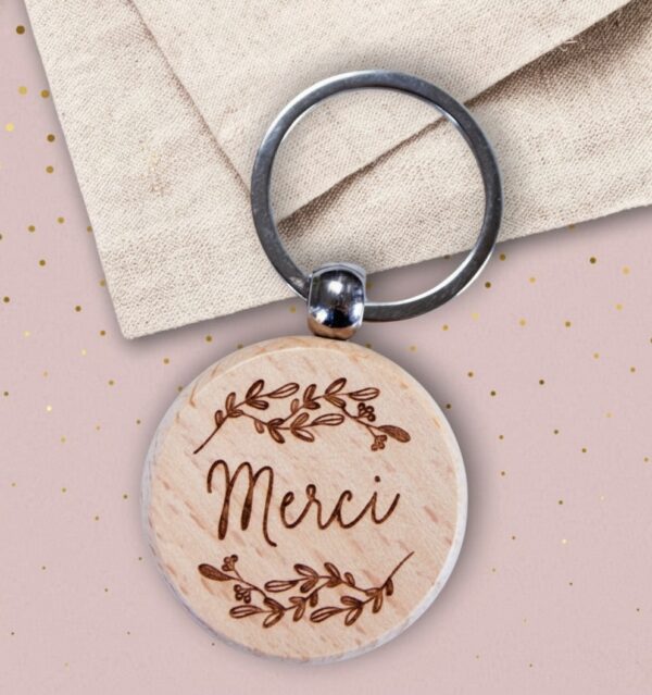 Porte-clés en bois personnalisables