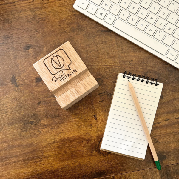 Support téléphone en bois